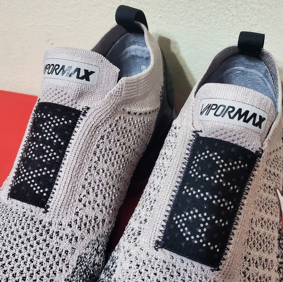S O L D...Nike Air VaporMax Moc 2 Moon Particle - Picture 5 of 13